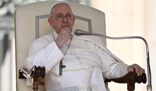 El papa advierte del riesgo de entregar la vida humana a la lógica de los algoritmos