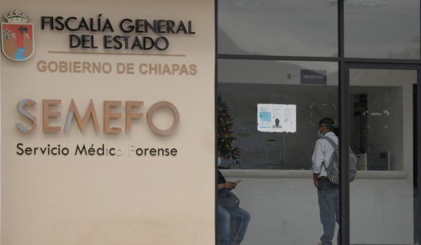 Fallecen cuatro migrantes por volcadura en carretera en estado mexicano de Chiapas