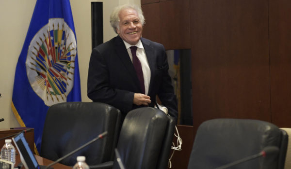 Almagro exige a la Fiscalía guatemalteca que deje de perseguir al partido de Arévalo