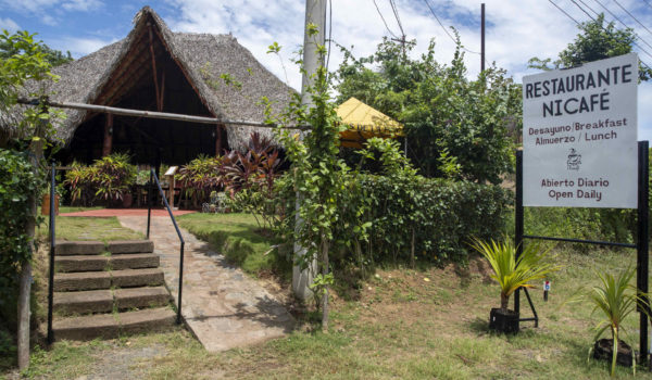 «Somos sordos, hablaremos en señas», el restaurante incluyente en el Pacífico de Nicaragua
