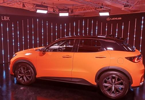 Lexus apuesta por ‘influencers’ para lograr 25 millones de visualizaciones del nuevo LBX