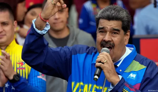 Nicolás Maduro visita a China para consolidar y ampliar el apoyo del gigante asiático a Venezuela.