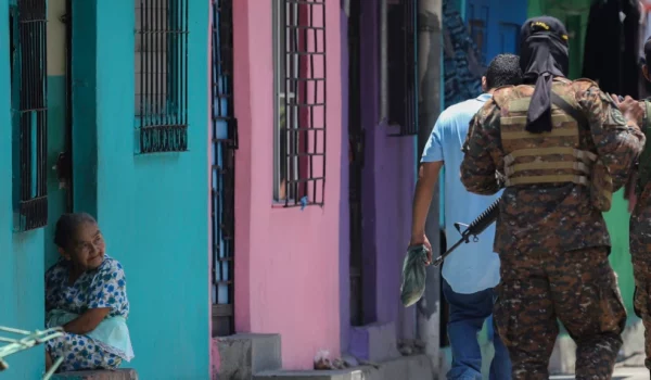 Pese a campaña de detenciones, unas 43.000 personas ligadas a pandillas siguen libres en El Salvador