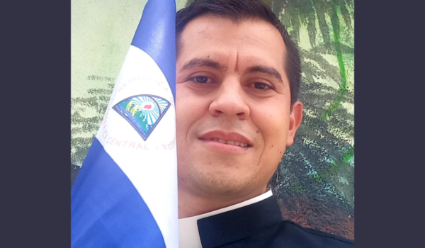 Ortega pone a otro sacerdote tras las rejas. Había dicho «Viva monseñor Rolando Álvarez» en una misa