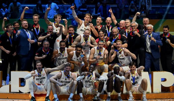 Alemania derrota a Serbia y se proclama campeón invicto en el mundial de básquet