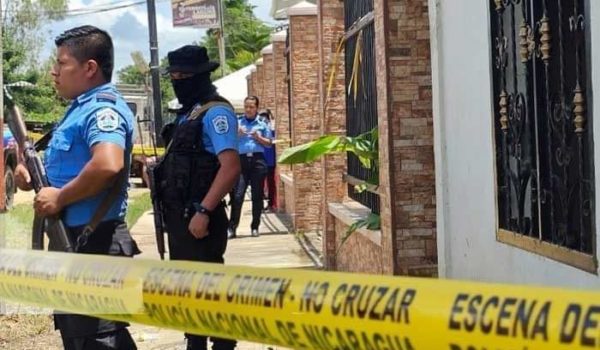 Misterio rodea hallazgo de cadáver vendado en un cauce de Managua