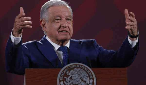 López Obrador cuestiona el cierre de fronteras ante la propuesta de un candidato en Panamá
