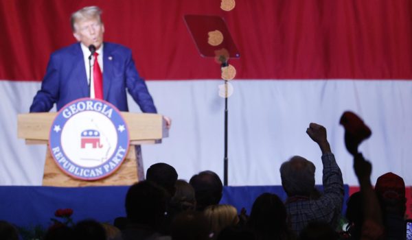 Trump no irá al segundo debate republicano para dar un discurso a sindicalistas en Detroit