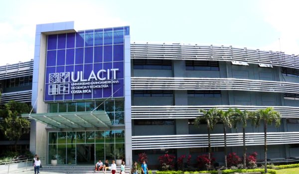 ¿Sos exalumno UCA? Surge una nueva oportunidad para que continués tus estudios