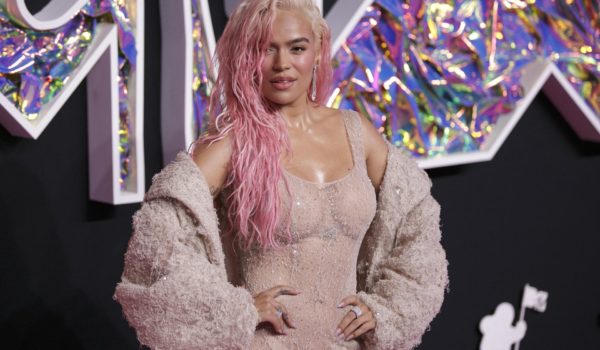 Karol G anuncia su gira latinoamericana y un concierto en su natal Medellín el 1 de diciembre