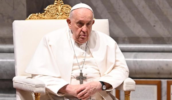 El Sínodo pide más mujeres en puestos de poder en la Iglesia y estudiar el diaconado