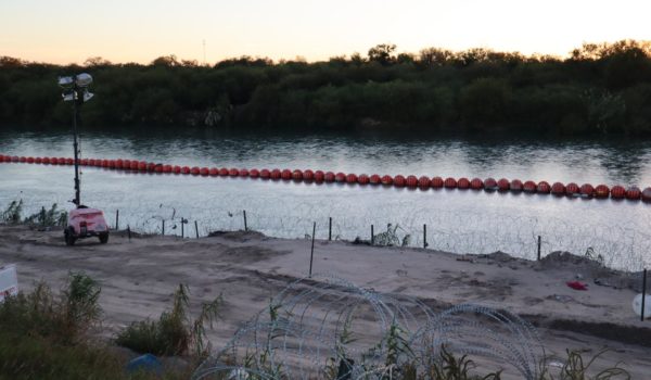 La vida en el río Bravo/Grande: Dos orillas y dos formas de afrontar la migración