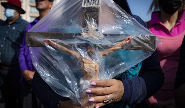 Las tradiciones católicas usurpadas por la dictadura
