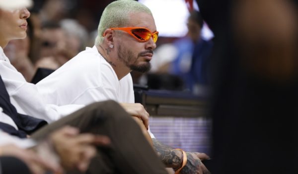 J Balvin se muestra extrañado por la pulla que le hizo Bad Bunny en «Thunder y Lightning»