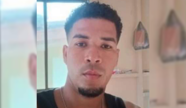 Migrante nicaragüense fallece de un infarto bajo custodia del ICE
