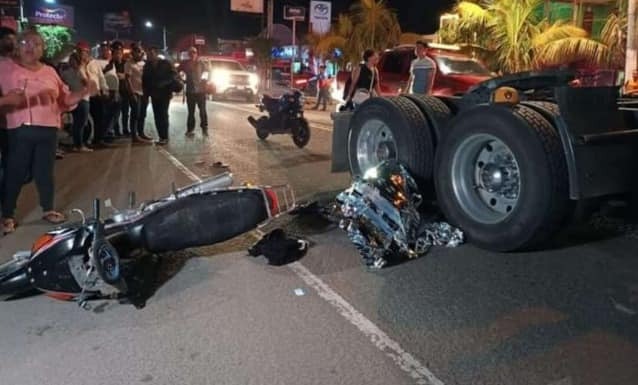 Una pareja de motociclista fallecieron la noche del miércoles en un accidente de tránsito en Estelí. LA PRENSA/Redes sociales