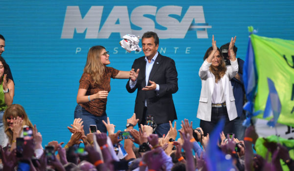Massa promete convocar a un Gobierno de unidad si conquista la Presidencia argentina