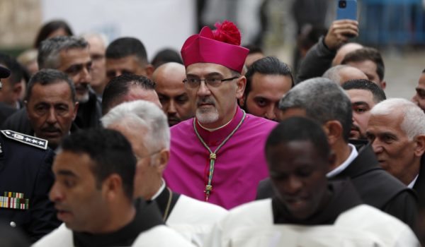 El patriarca latino de Jerusalén: Estoy dispuesto a todo para la liberación de los rehenes