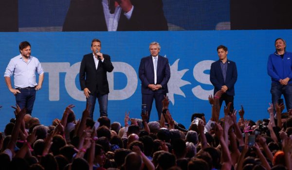El candidato oficialista a alcalde de Buenos Aires renuncia a la segunda vuelta