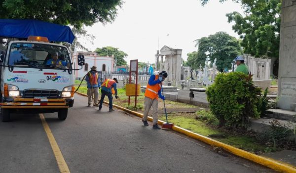 Régimen decreta asuetos 2 y 3 de noviembre