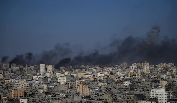 El desastre se cierne sobre Gaza tras masivos bombardeos israelíes y orden de evacuación