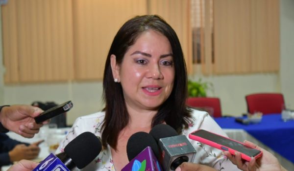 Dictadura nombra nueva ministra de Educación