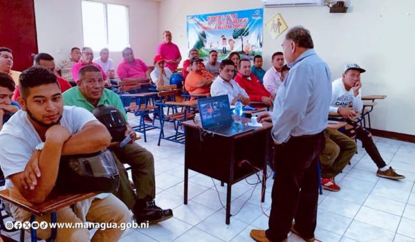 Conductores del TUC de Managua reciben capacitación. Usuarios dudan que cambie el servicio de transporte
