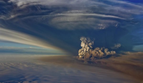 Islandia decreta alerta de emergencia ante probabilidad de erupción volcánica