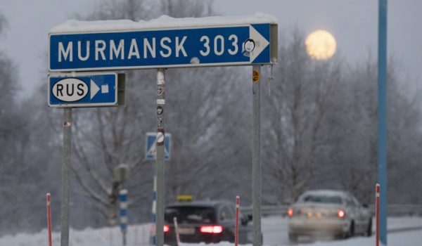Finlandia cierra la frontera con Rusia para impedir la llegada de refugiados