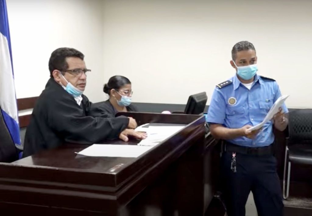 El TAM reformó la sentencia dictada por el juez Melvin Vargas en el caso de la joven que mató tío. LA PRENSA/ Captura de video canal 13.  