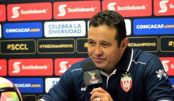 Otoniel Olivas sería «probado un fin de semana», pero se ha quedado para siempre