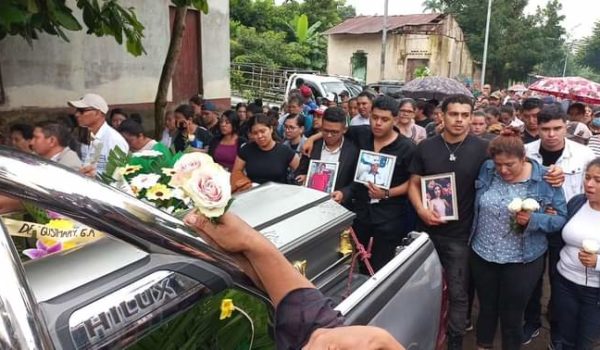 Realizan audiencia en hospital a acusado de seis muertes en accidente de tránsito