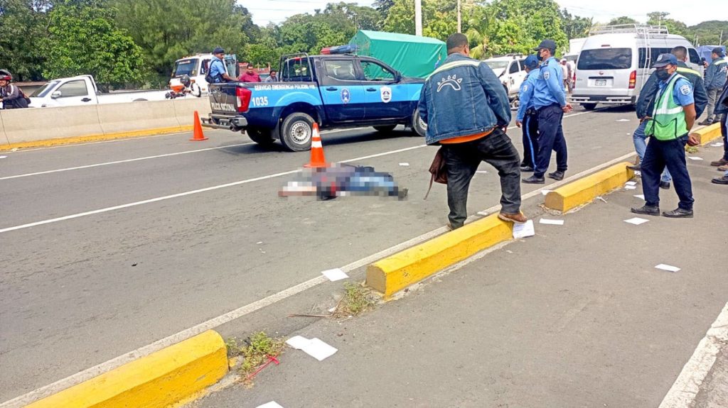 En más de l 50 por ciento de las 860 muertes de tránsito en Nicaragua durante el 2023 han estado involucrado motoclista. LA PRENSA/ Redes sociales.