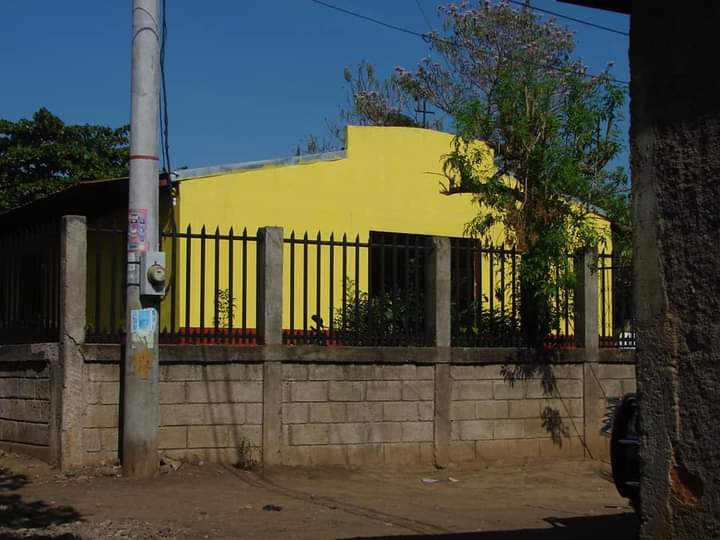 Esta es la capilla Jesús de la Divina Misericordia en León, donde desconocidos provocaron un incendio la madrugada de este jueves. LA PRENSA/ Cortesía.