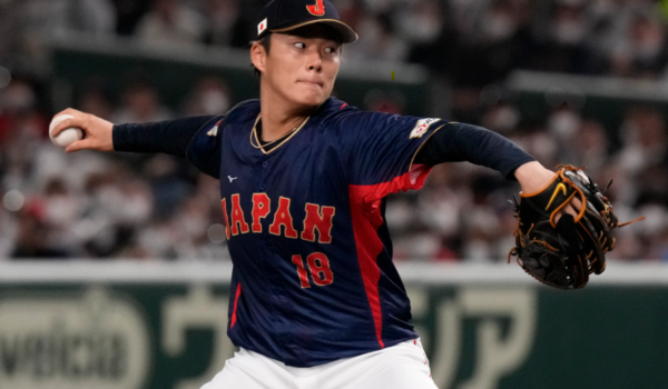 El mejor lanzador de Japón va camino a las Grandes Ligas, ¿con quién firmará?