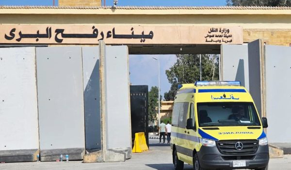 Egipto recibe a 28 niños prematuros de los evacuados del hospital Al Shifa