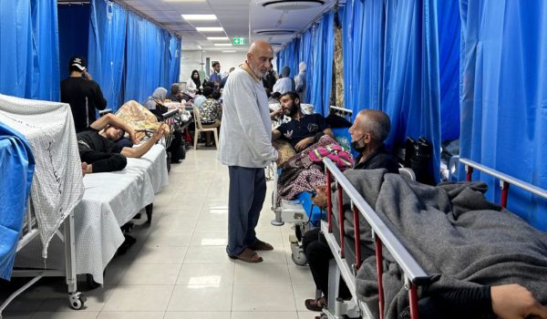El caos que se vive en Al-Shifa, el hospital más grande de Gaza, paralizado en medio de la guerra entre Hamás e Israel