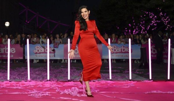 «Cuando empecé me decían que era muy morena o muy gordita» para la TV y el cine de EE.UU.»: America Ferrera, estrella de «Betty la fea» y «Barbie»