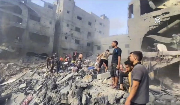 Suben a 195 muertos las víctimas por ataques en campamento de refugiados, según Hamás