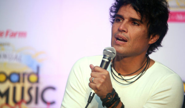 El cantautor peruano de rock Pedro Suárez-Vertiz muere a los 54 años