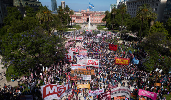 Sindicatos y organizaciones sociales marcharán este miércoles contra las reformas de Milei