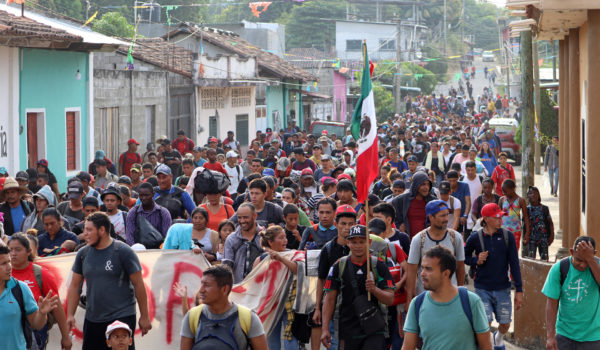 Megacaravana de migrantes presiona al Gobierno de México ante su reunión con EE. UU.