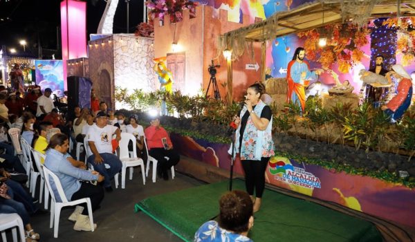 Doble discurso de la dictadura: entrega premios a altares a la Purísima y ordena encarcelar a obispo de Siuna