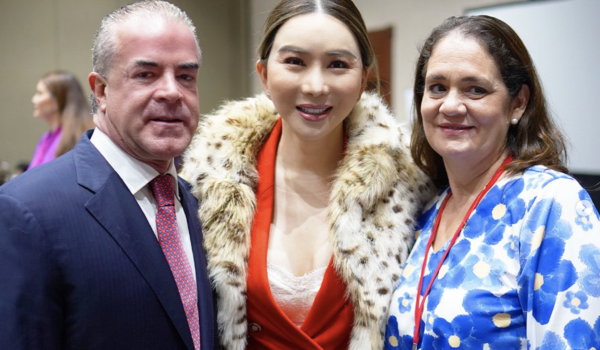 Karen Celebertti exdirectora de Miss Nicaragua durante evento de Miss Universo en México