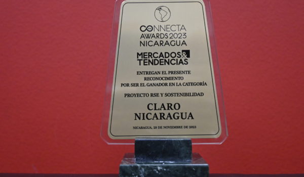 Claro gana el premio «Proyecto de RSE y Sostenibilidad del Año» en los Connecta Awards 2023