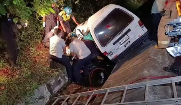 Dos hombres mueren en accidente, tras salir de despedida del trabajo