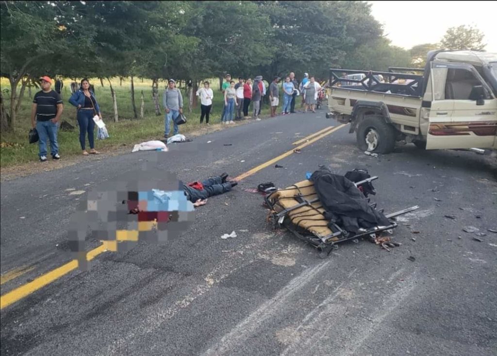 Dos muertos y 17 lesionados dejó un accidente de tránsito en El Sauce, departamento León. LA PRENSA/ Redes sociales.  
