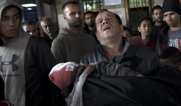 Casi 200 muertos y 325 heridos en las últimas horas en Gaza, según fuentes palestinas