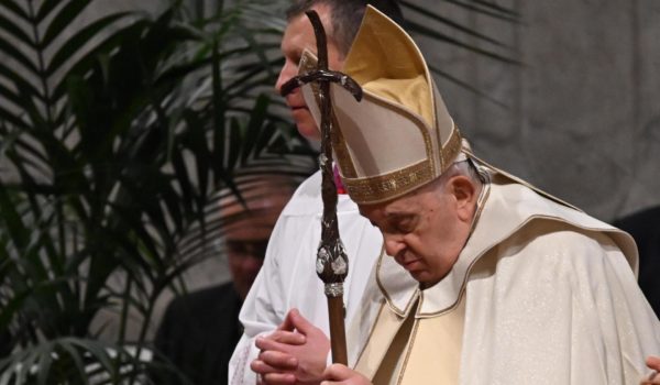 El papa dice que aclaró con Milei y que en campaña se dicen cosas para llamar la atención