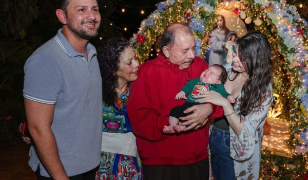 Doble discurso de la dictadura: Ataca a la Iglesia y celebra la Purísima en El Carmen